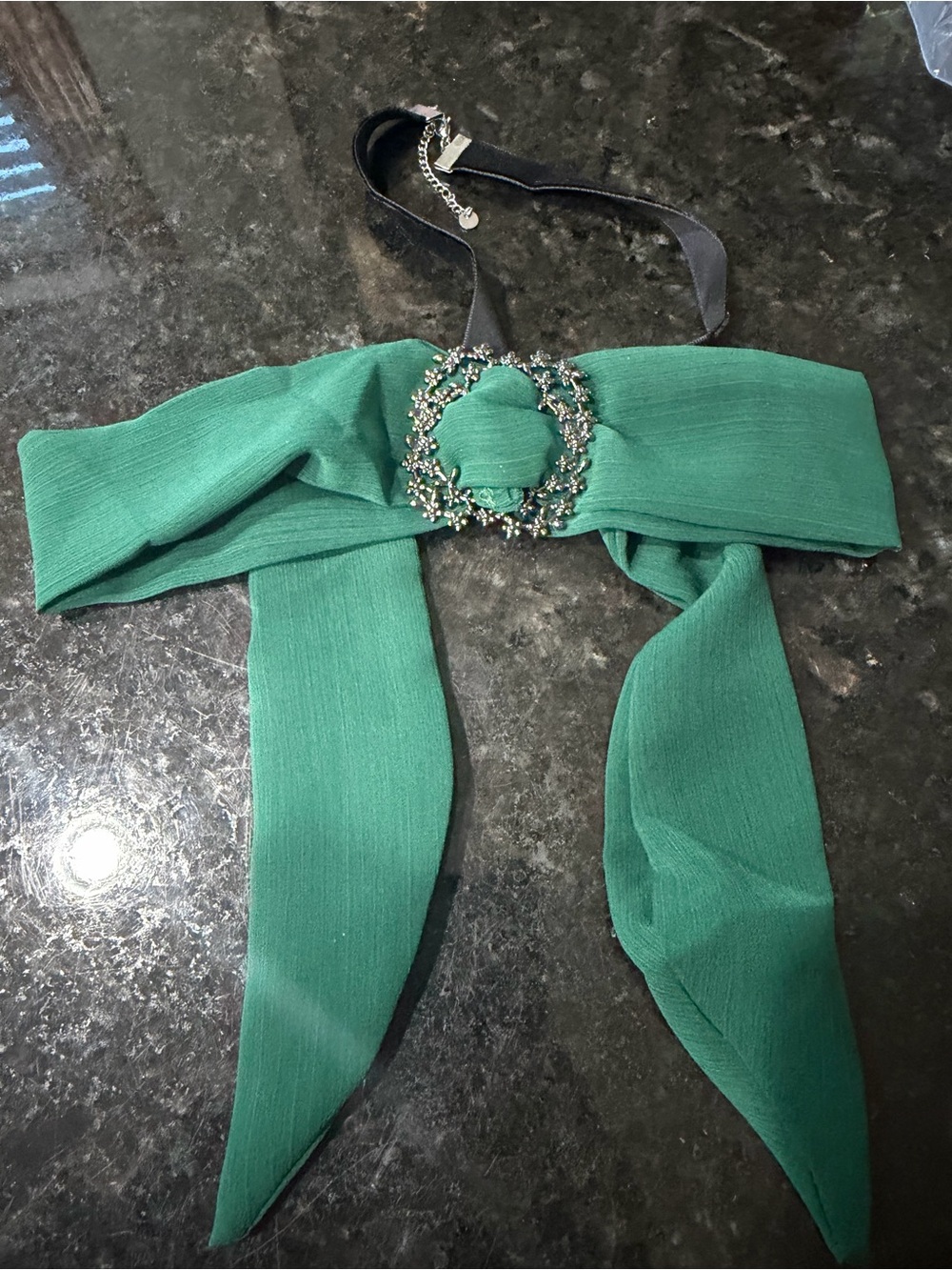 Emerald Green Decorative Choker Scarf Bow Design